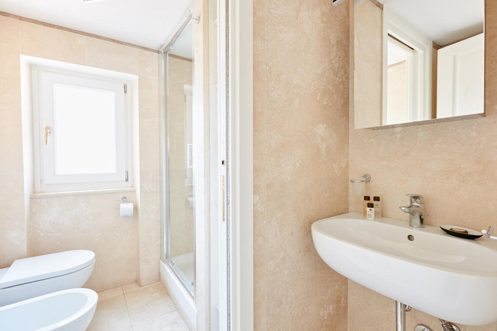 Sonder Montevecchio Aparthotel Rome Bilik gambar